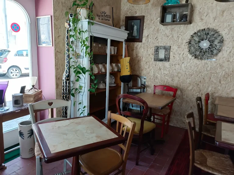 00004concept-store-dherbes-et-depices-interieur
